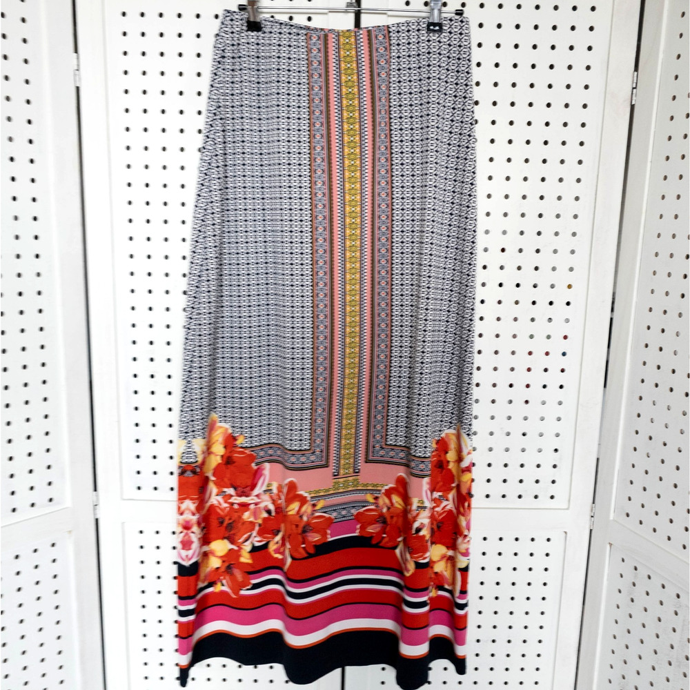 ECI New York Womens SIZE M Black Floral Stretch Skirt Knit Long